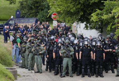 Officer injured in Alton Sterling protests can sue event organizer for