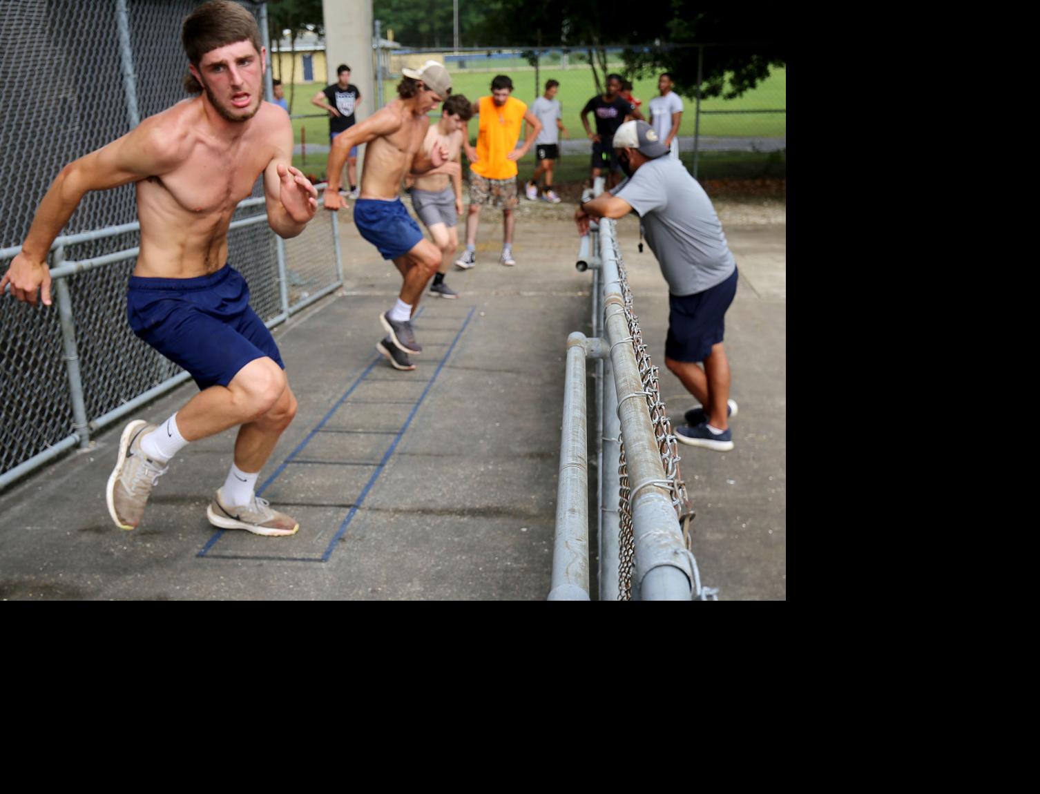 St Tammany Football Teams Getting In Shape Trying To Stay Healthy In Summer Workouts St Tammany Community News Nola Com