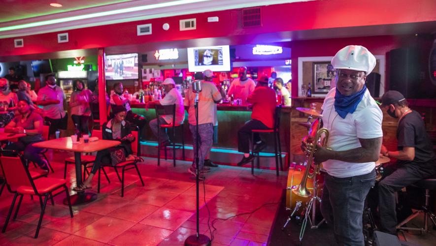 New Orleans's Most Entertaining Sports Bars