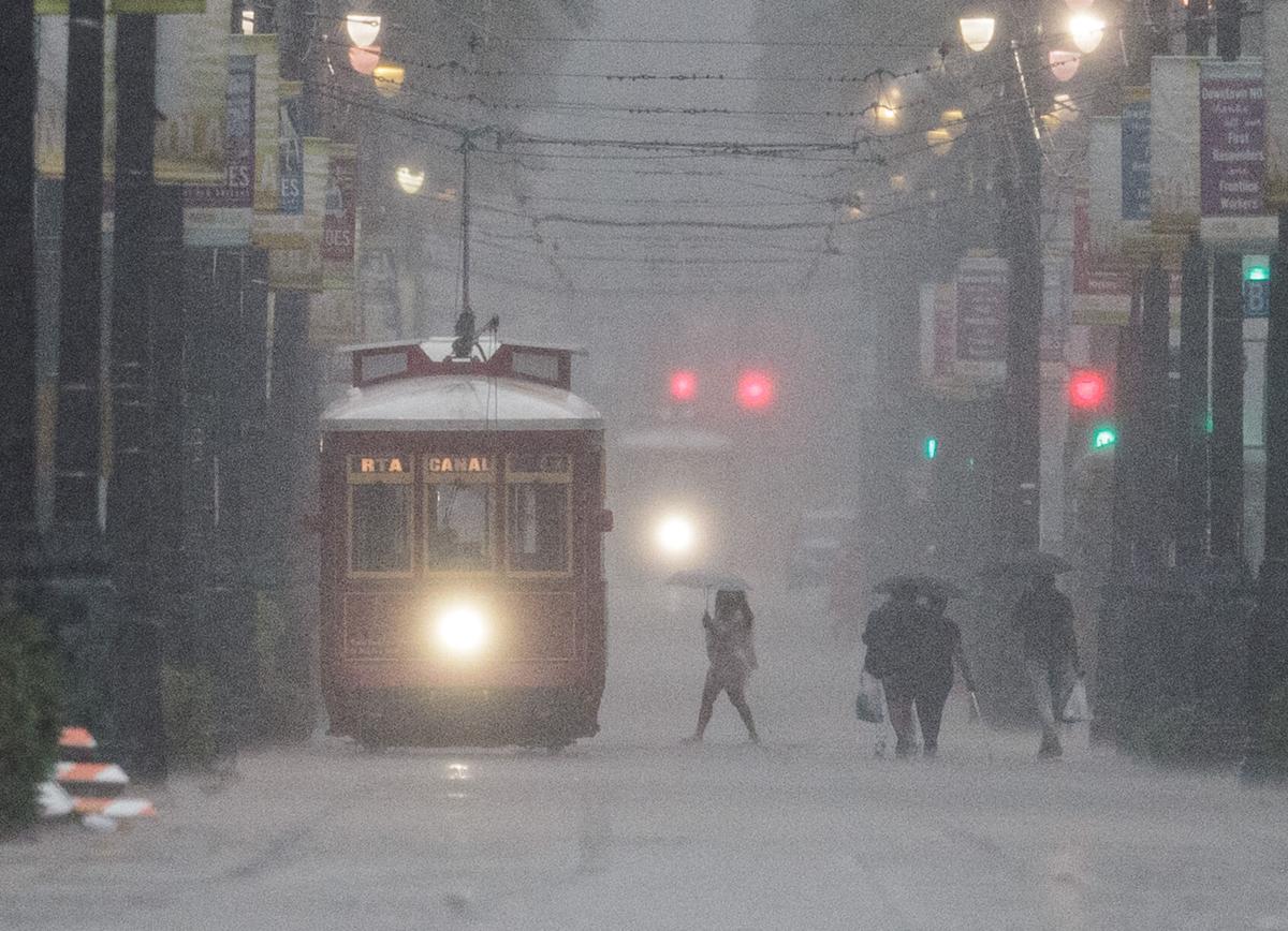 Storms dump 6 inches of rain in metro New Orleans, flooding streets