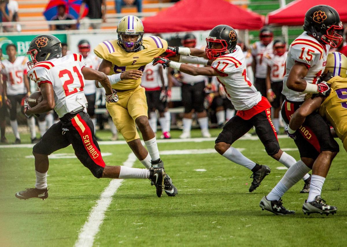 Happy Homecoming Warren Easton Routs Helen Cox Prep Sports