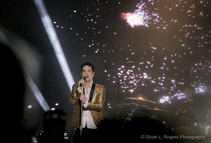 Don Lemon pierces his ear on live TV inside the Spotted Cat for New Year's Eve