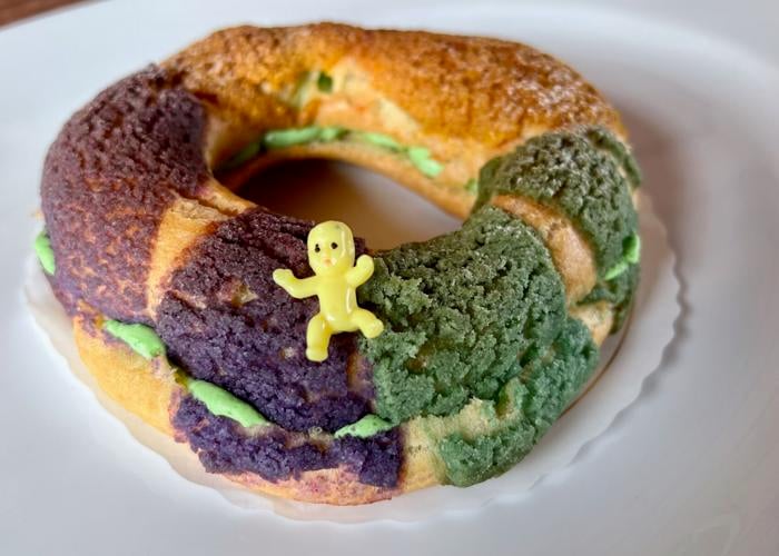 King Cake DriveThru opens for Mardi Gras in Metairie LA Where NOLA
