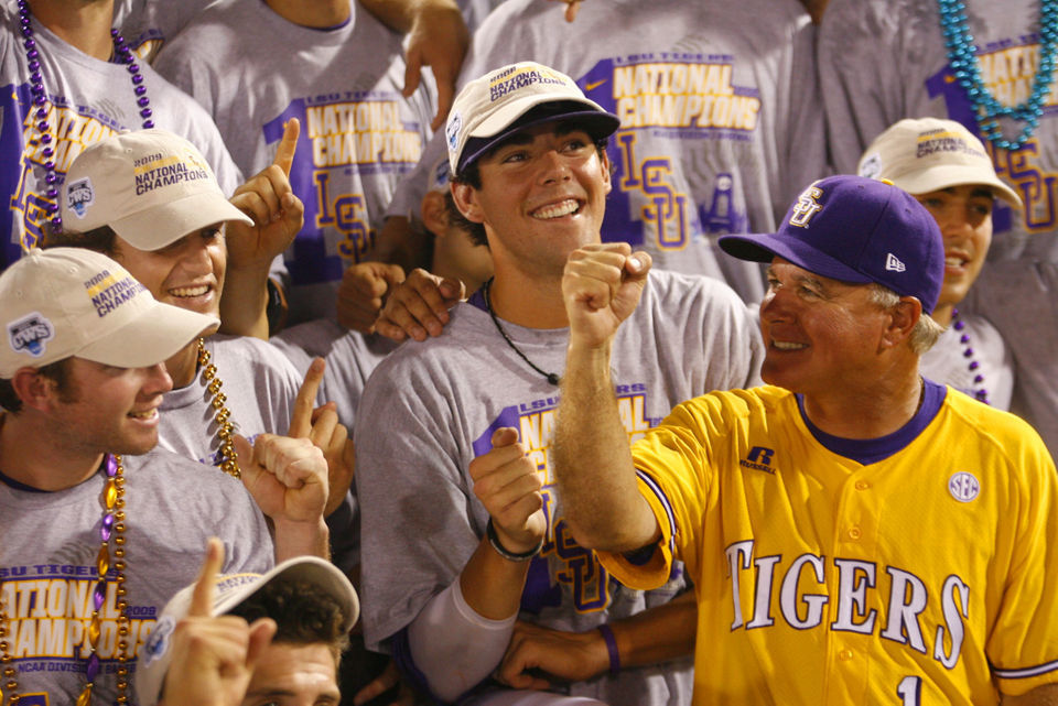 10 years without a 2nd title, Paul Mainieri obsessed with bringing LSU another College World Series