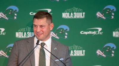 NO.tulanecoach.121223.0625.jpg