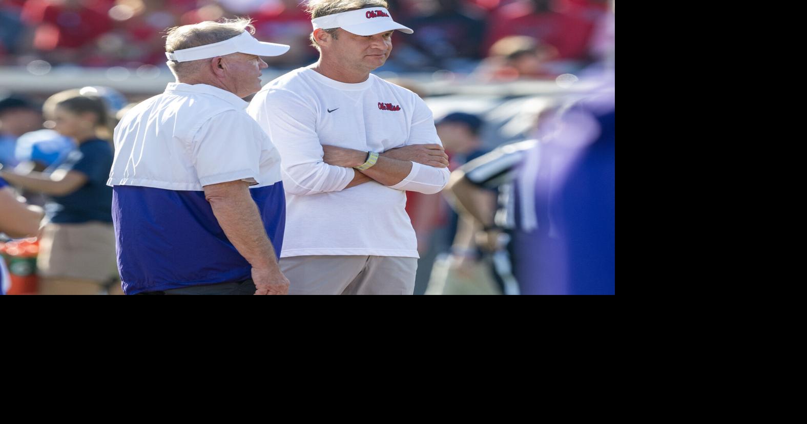 Lane Kiffin faced questions on LSU’s interest in him. Here’s how he handled them.
