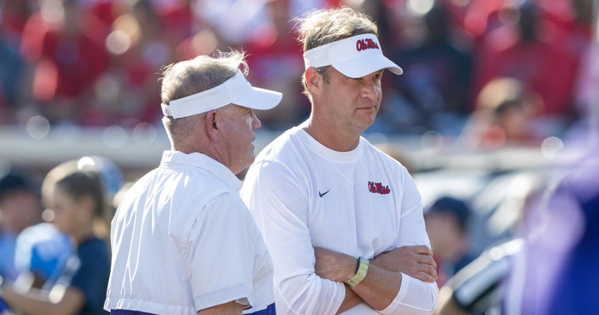 Lane Kiffin faced questions on LSU’s interest in him. Here’s how he handled them.