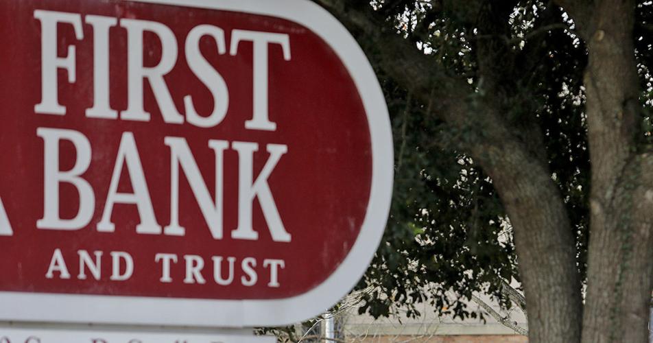 Bank Dye Exploding Downtown New Orleans bank robbed; suspect apprehended after dye packs ...