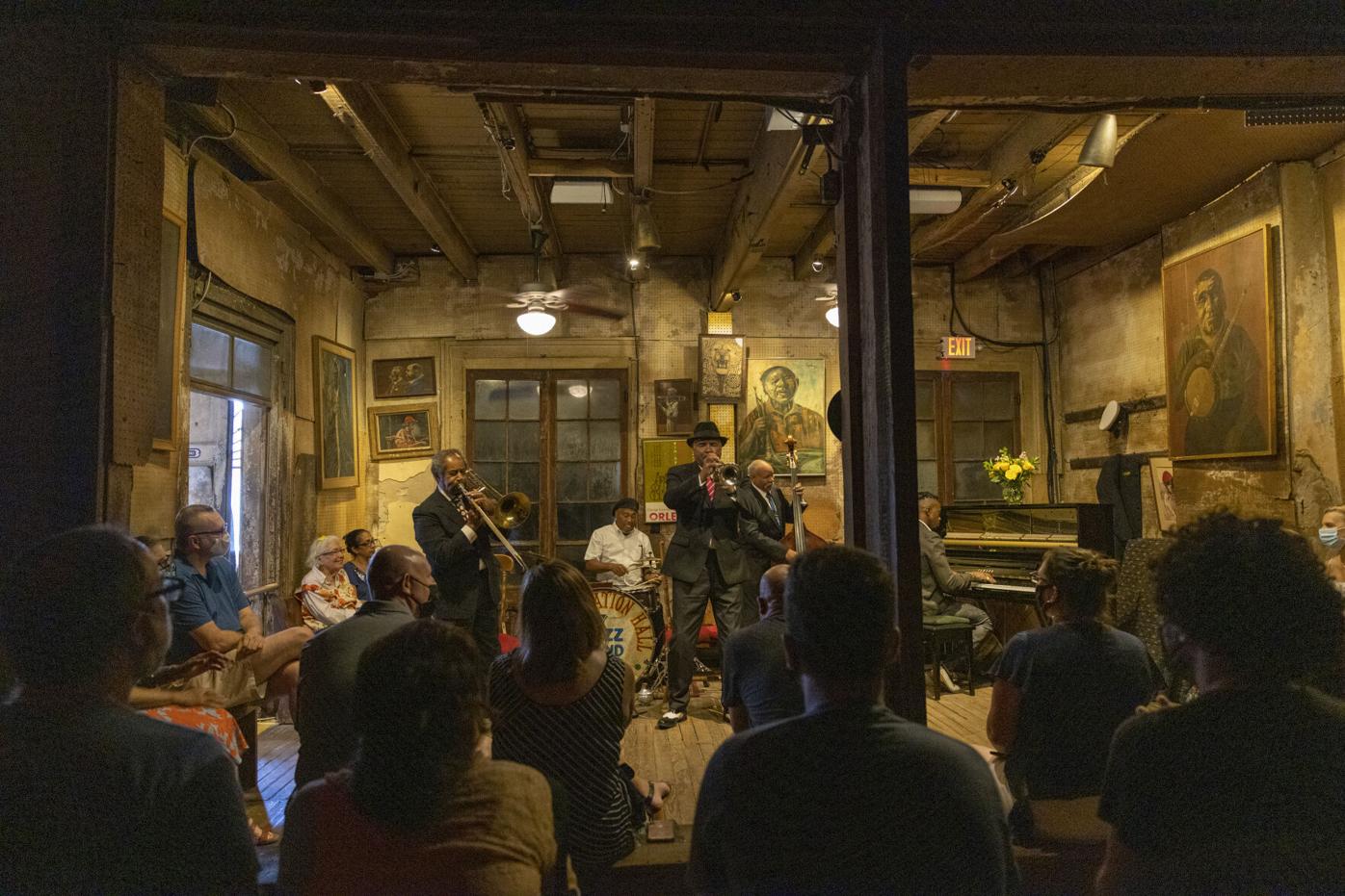 Taylor Swift New Orleans Preservation Hall