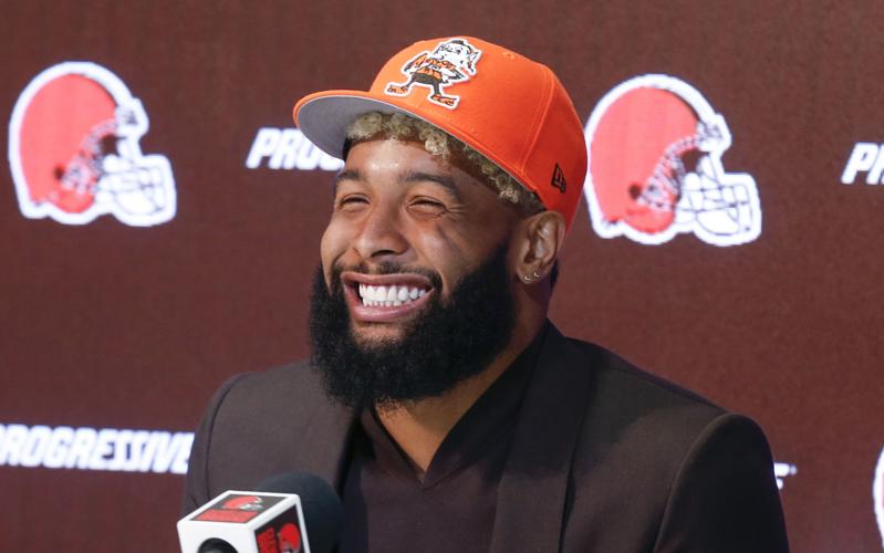 Arrest warrant issued for Odell Beckham Jr. after locker room butt slap