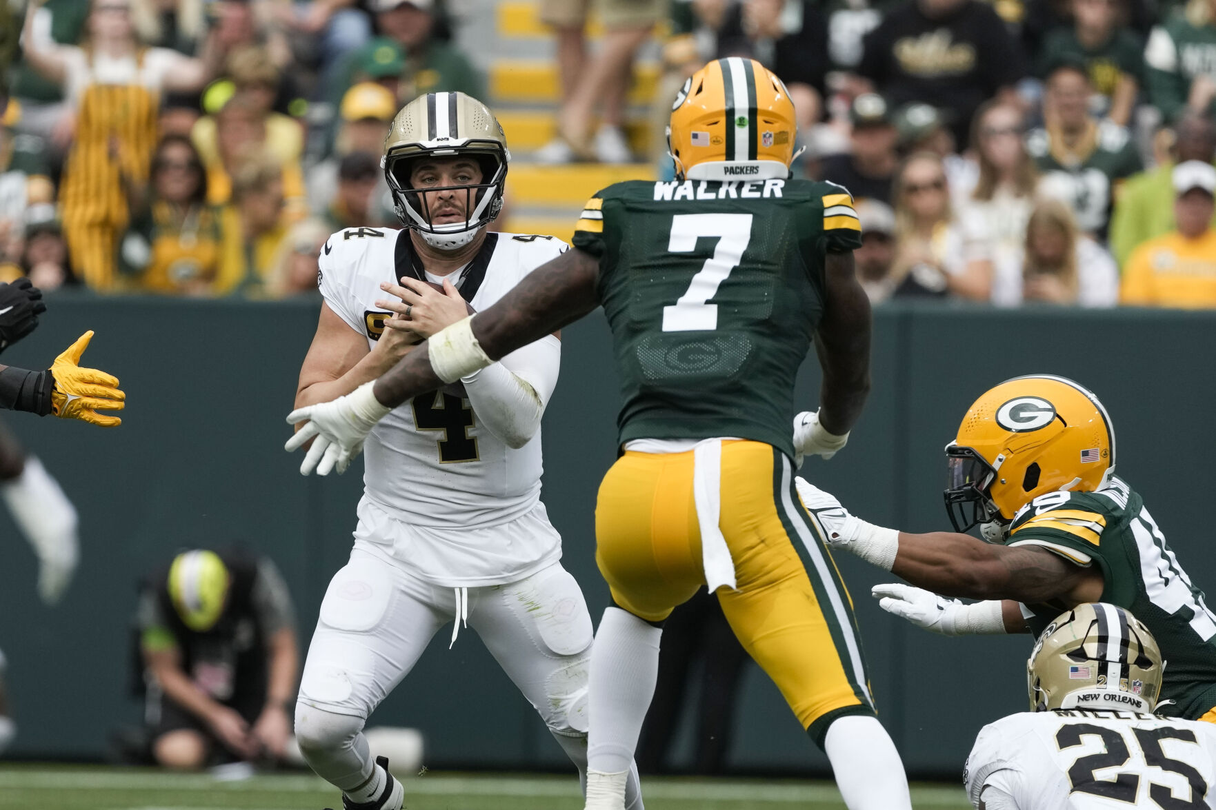 Saints QB Derek Carr Lands On Initial Week 4 Injury Report | Saints ...