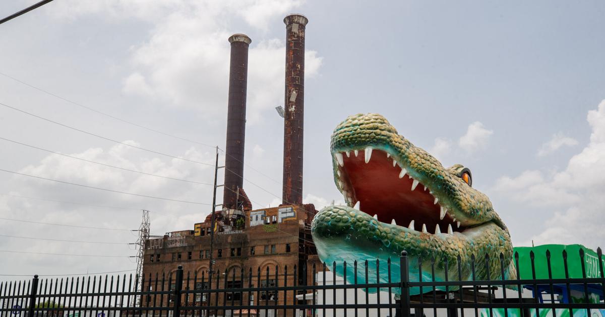 This abandoned New Orleans power plant could get new life with restaurants, more. See plan.