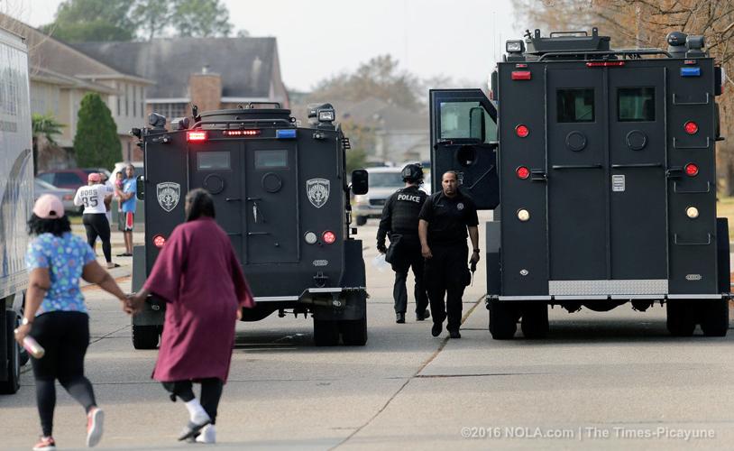 Man in Algiers standoff with NOPD SWAT surrenders, wanted for attempted ...
