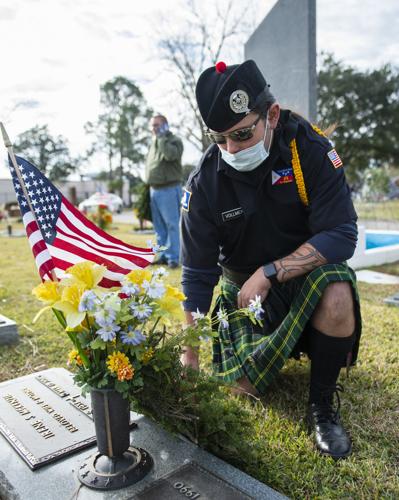 ACA.wreaths007.122020.jpg (copy)