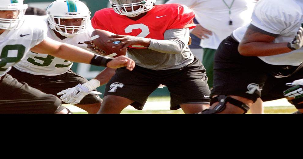 Tulane spring game Quarterbacks Darius Bradwell and Glen Cuiellette