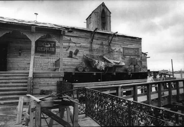 Do you remember Algiers Landing? A lost New Orleans restaurant Where