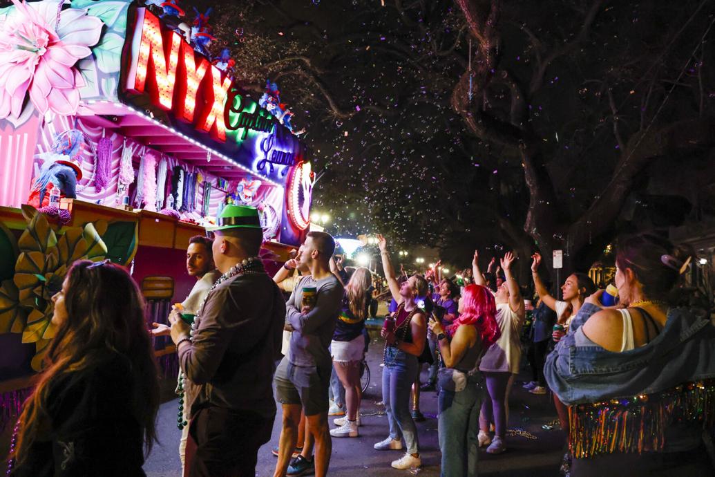 The Krewe of Nyx rolls on the Uptown parade route Entertainment/Life