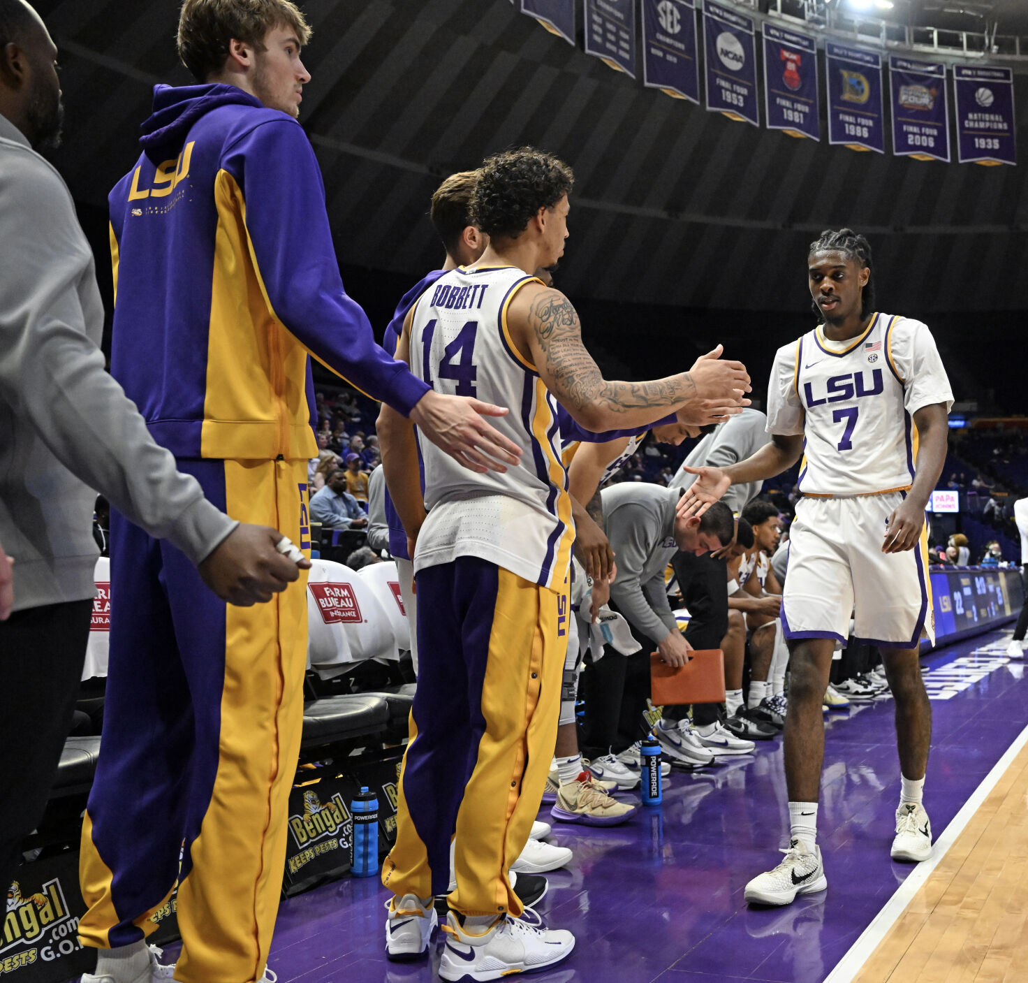 nola.com - Toyloy Brown III - How LSU basketball wants to 'respond the right way' when it faces SMU