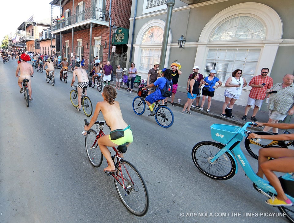 World Naked Bike Ride in St. Louis | Multimedia | stltoday.com