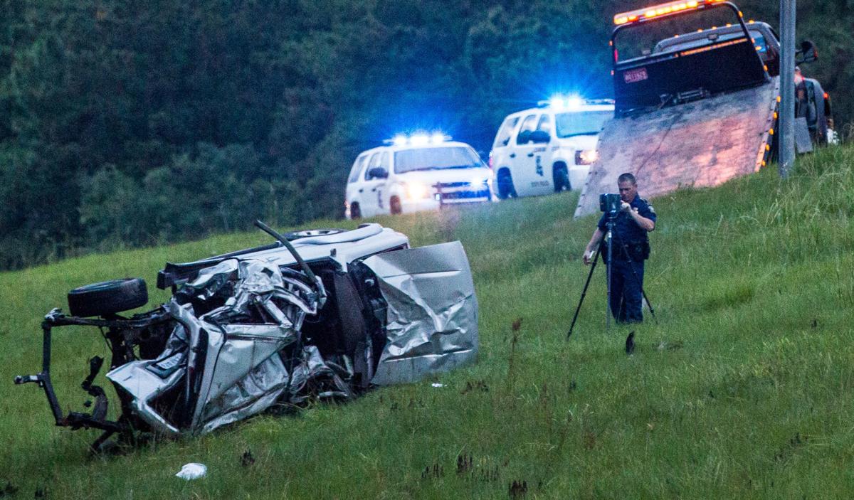 Deadly Crash On I12 Started With 18wheeler That Failed To Stop For