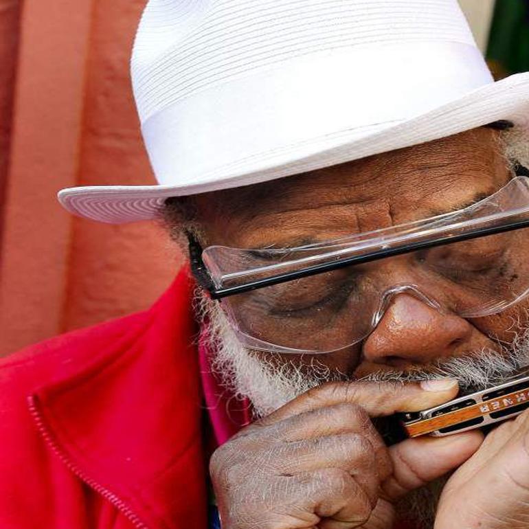 Street musician 'Grandpa' Elliot Small to lead Lundi Gras marchers | Music | nola.com