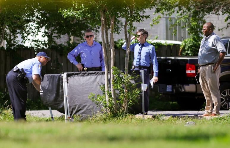 A second person dead, two more wounded in Village de L'Est, New Orleans ...