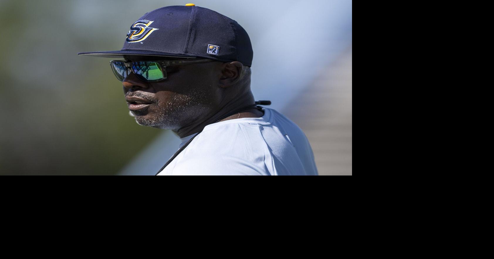 Marshall Faulk says Ckelby Givens is eligible to play for Southern. A lawsuit says otherwise.