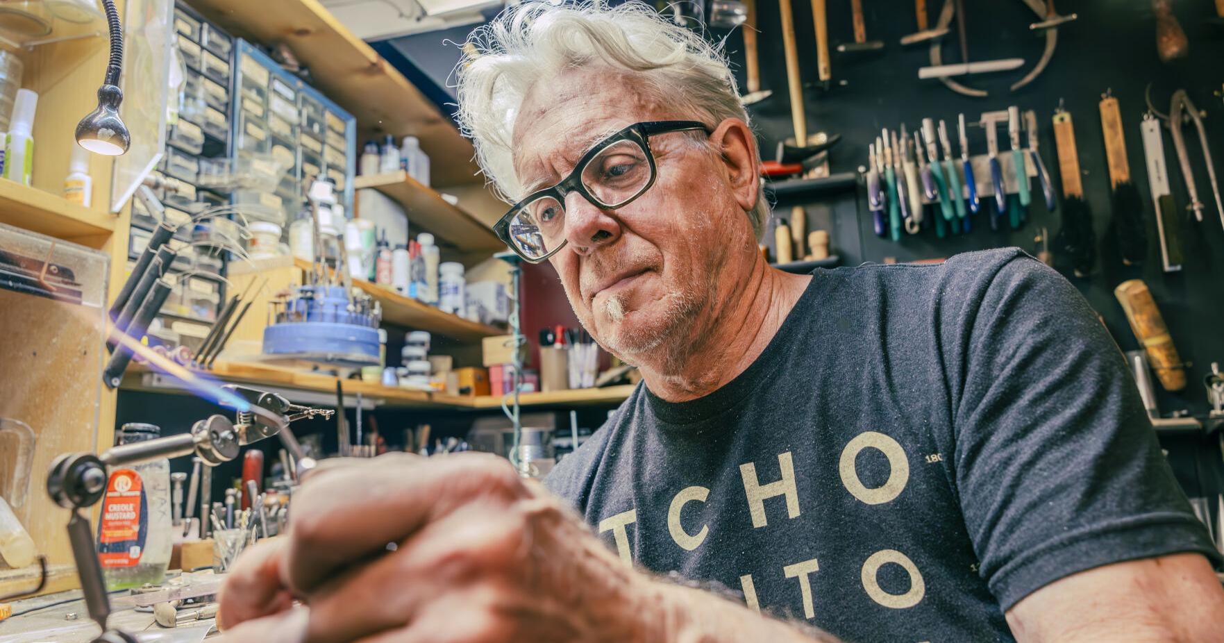 Jeweler Thomas man changes business strategy with huge sale | Arts - Vimarsana News