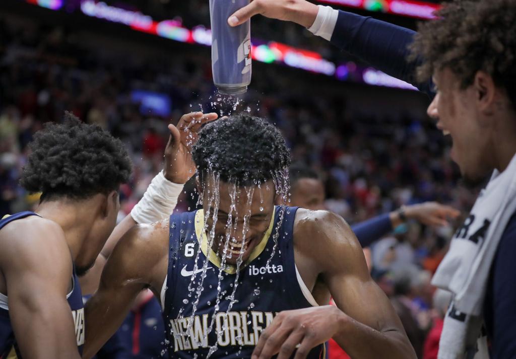 New Orleans Pelicans – Hooped Up