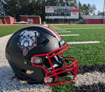 Fontainebleau football helmet