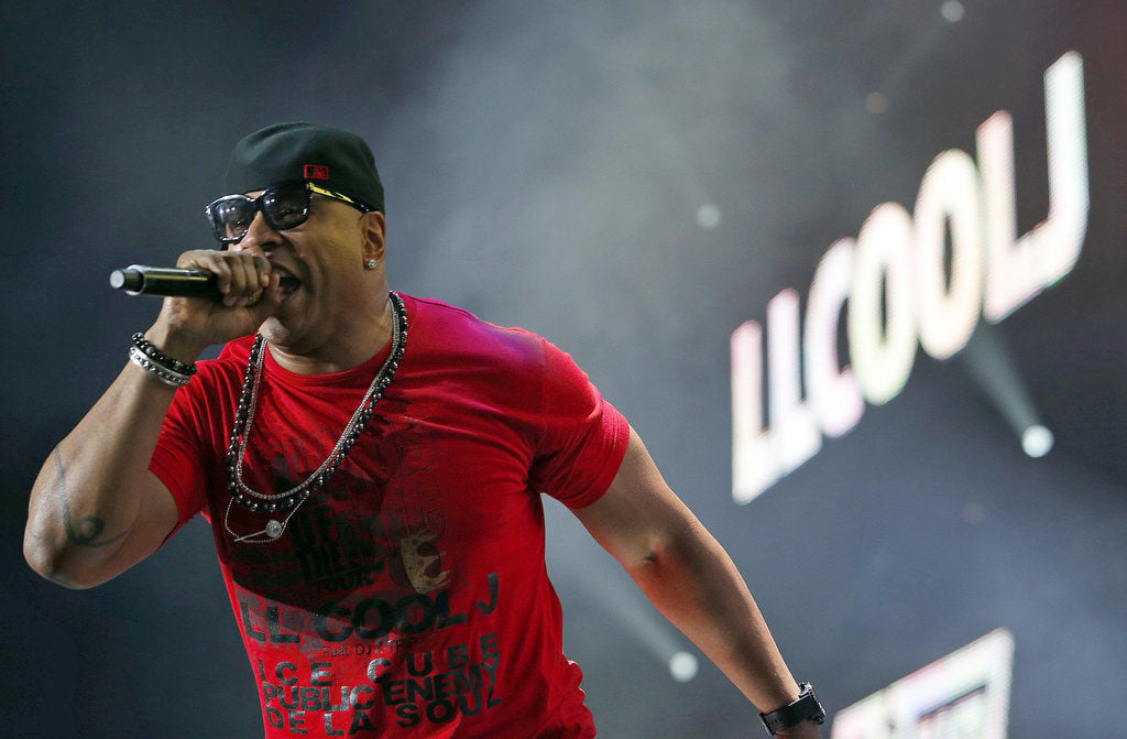 LL Cool J presided over his own kind of dance contest at Essence