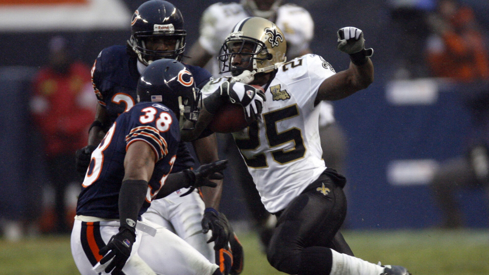 Saints vs. Bears TV line history trends uniforms QBs Sports