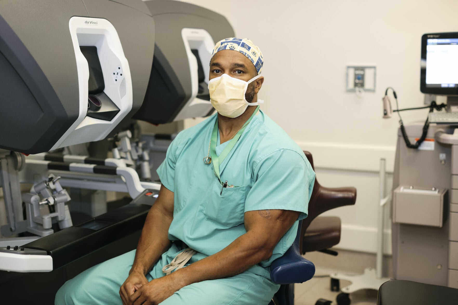 Louisiana surgeon loves to play jazz in the operating room