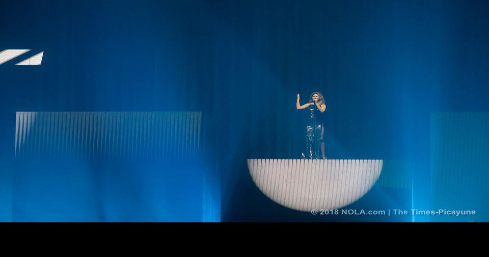 Shania Twain knocks out the New Orleans crowd Music