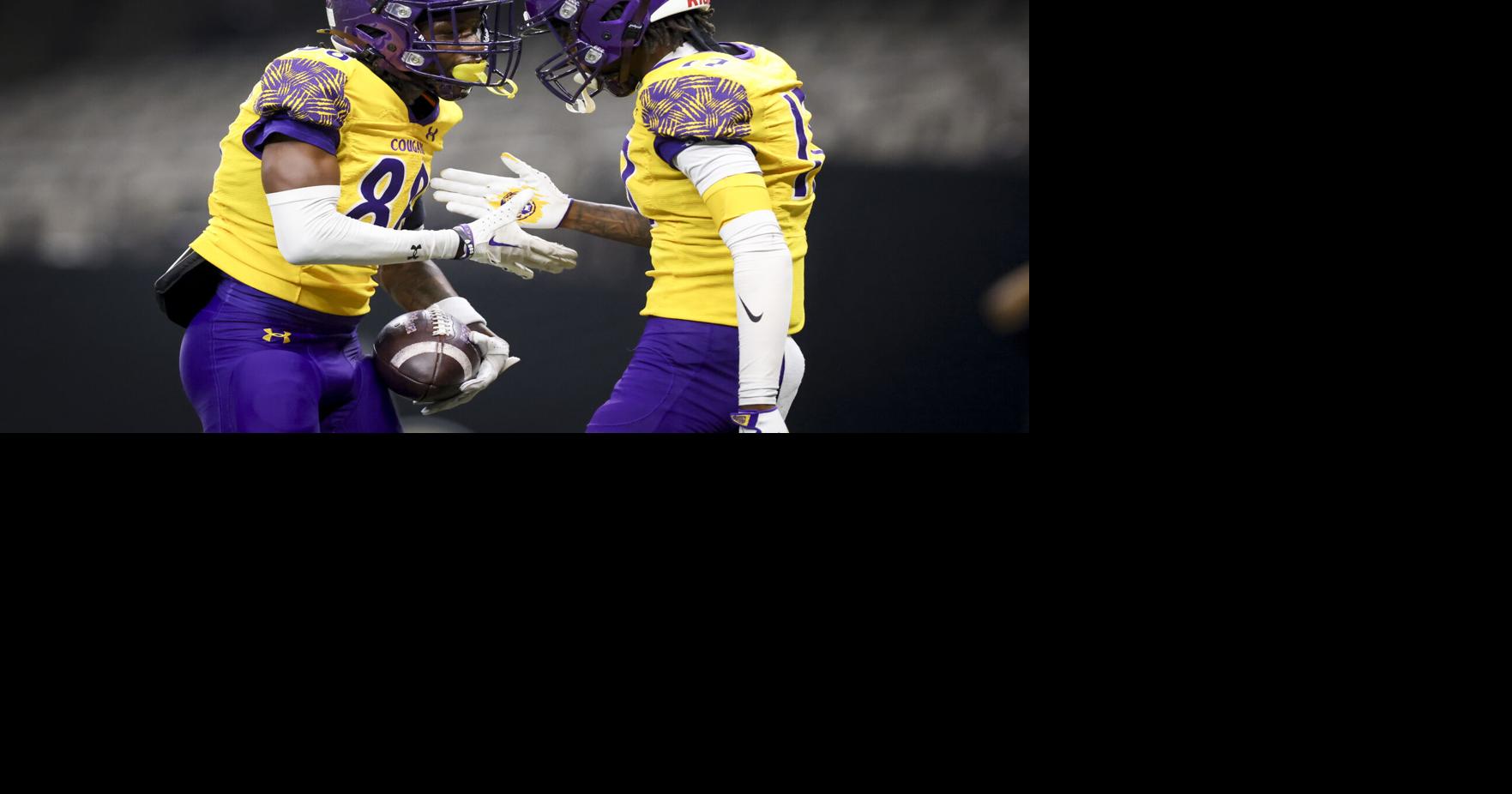 Two undefeated teams at the top of the New Orleans area prep football rankings for Week 7