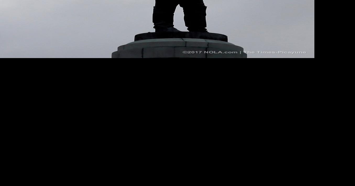 Barricades up at Lee Circle ahead of statue removal Local Politics