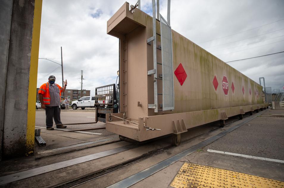 Worst effects of Hurricane Sally shift east as New Orleans prepares for heavy rain, wind | Hurricane Center Worst effects of Hurricane Sally shift east as New Orleans prepares for heavy rain, wind | Hurricane Center