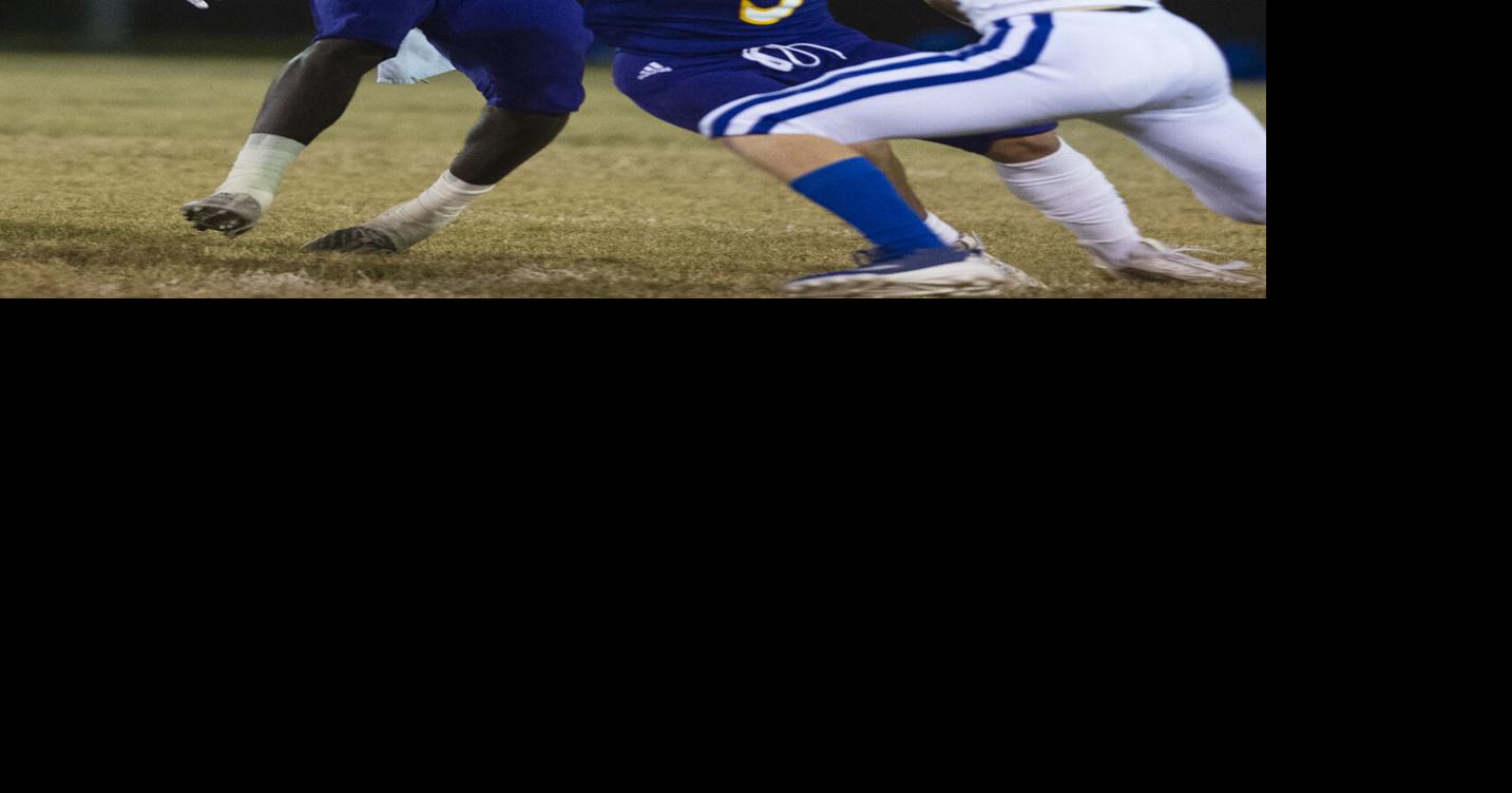 ACA.ocfootball.110522.001.jpg | | nola.com