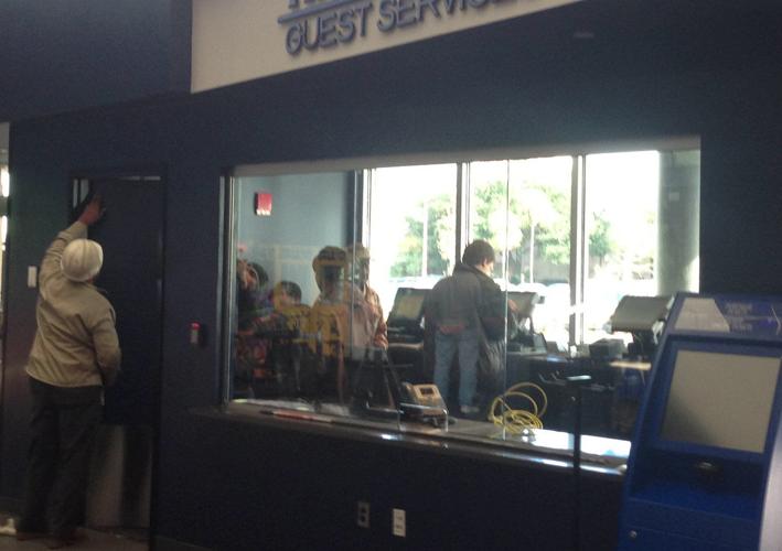 New Kenner movie theater opens its doors, as officials trumpet 'cutting