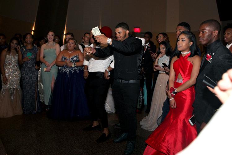 Prom 2017 Salmen High School lights up Slidell on special night