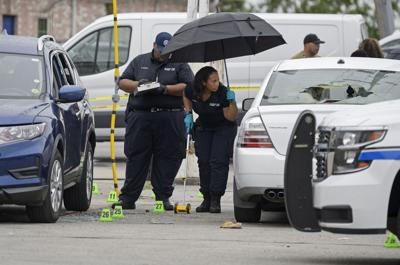 Two men fatally shot outside New Orleans East store identified | Crime ...