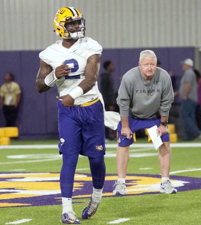 Lsu Football Probably Won T Name Starting Quarterback Until Fall