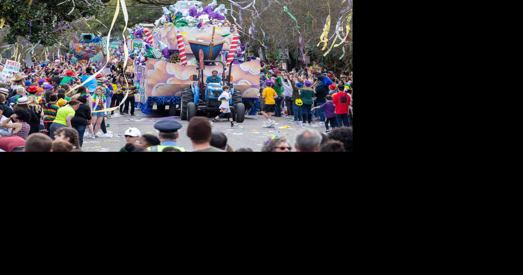 Two Krewe of Thoth riders hospitalized after falling off floats during ...