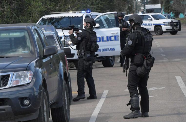 Man with gun arrested after hours-long standoff with NOPD SWAT units in ...
