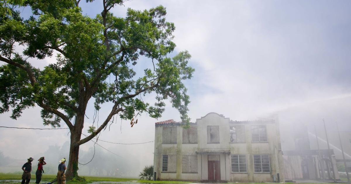 Old Catholic school on Hope Haven campus in Marrero fully engulfed by fire, officials say