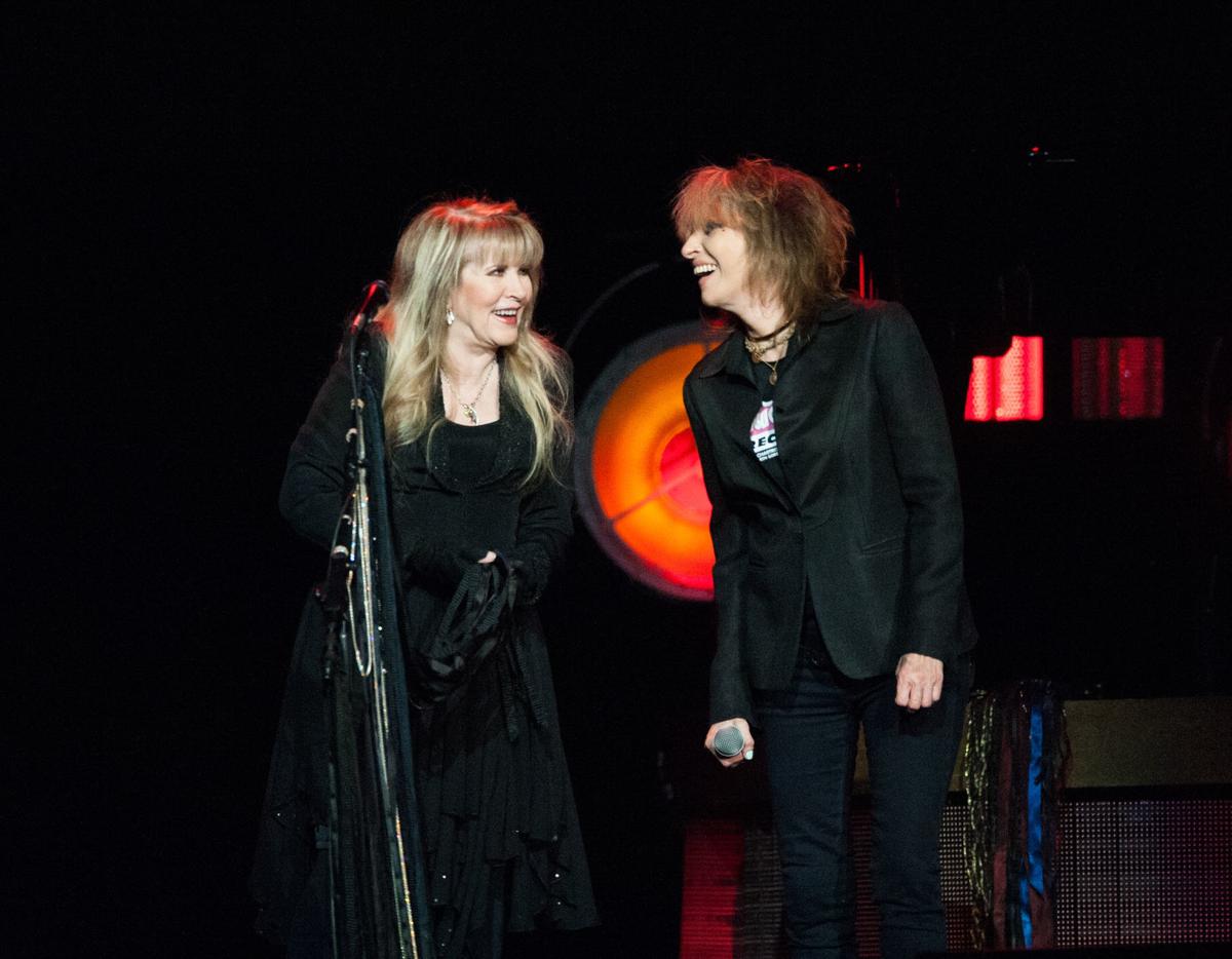 Stevie Nicks And The Pretenders Teamed Up For The Best Kind Of Nostalgia At New Orleans Concert Keith Spera Nola Com