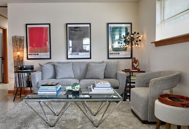 NO.hall.io.43 living.