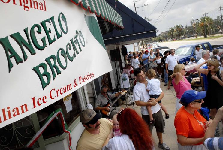 1905 Brocato’s opens in New Orleans and it’s amore 300 for 300