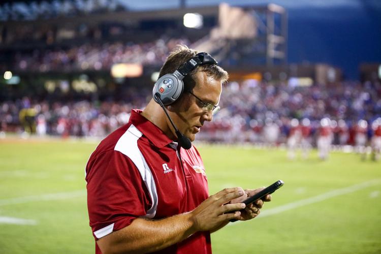 John Curtis' defense stuffs Brother Martin before 10,000plus in Zephyr