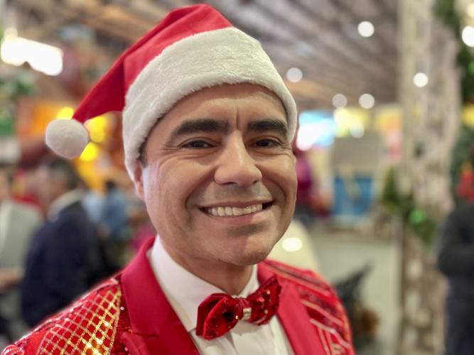 NO.christmasparade.110323